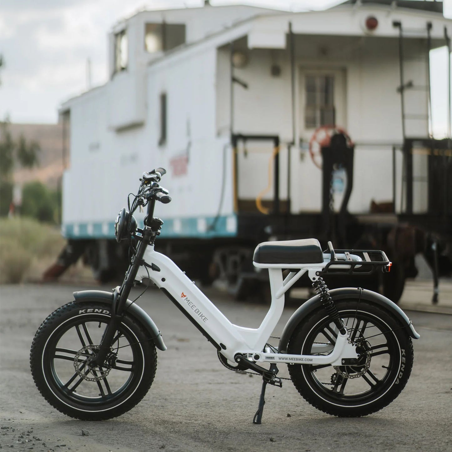 Meebike Gallop Step-Thru White eBike (Free Ship PROMO!)